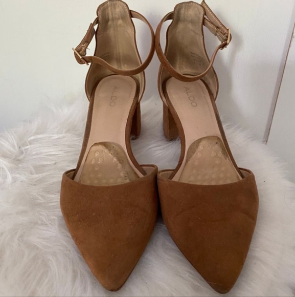 ALDO Faux Suede Heels - Picture 3 of 3